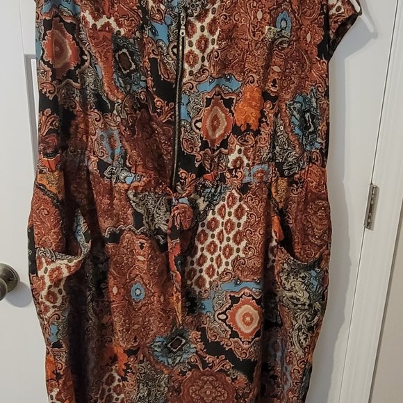 Multi-colored Dress - Picture 5 of 6